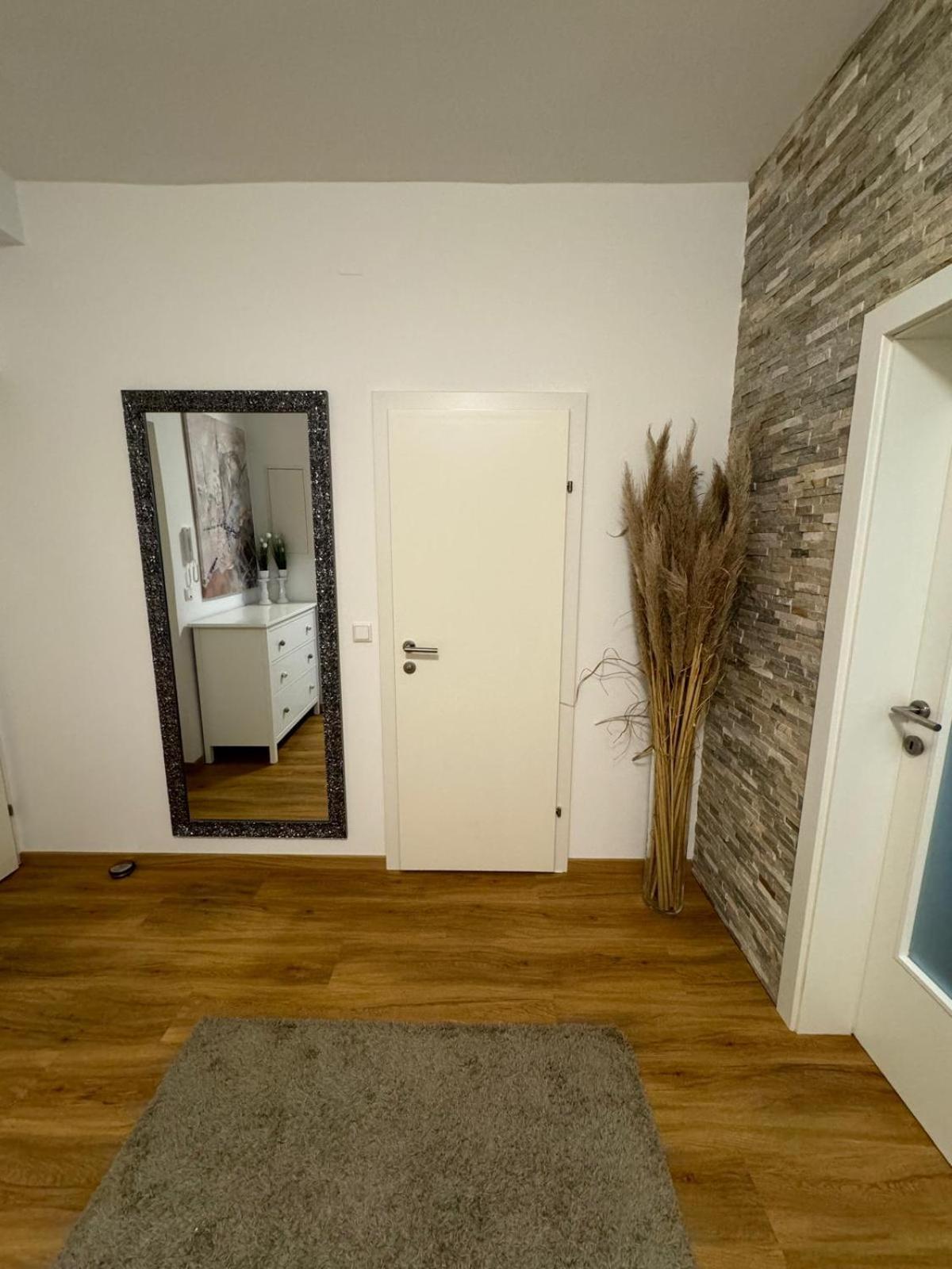 Sunny And Elegant Apartament In Central Location Грац Екстериор снимка