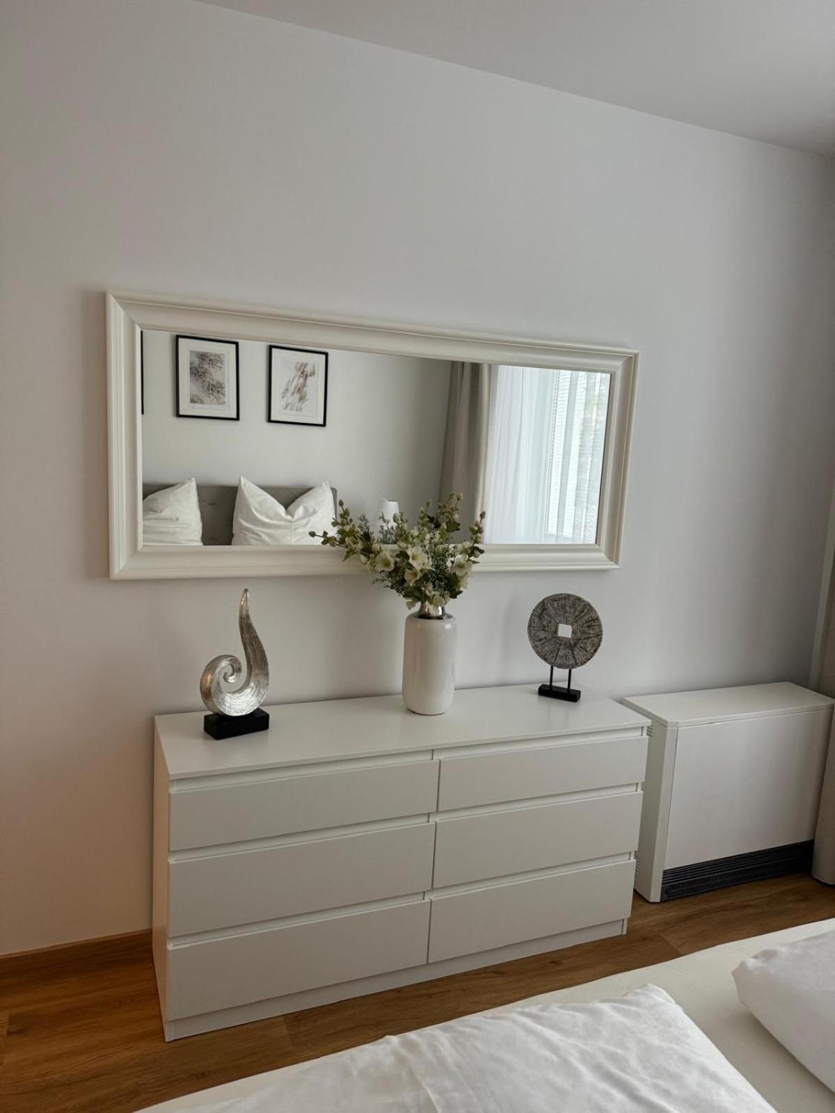 Sunny And Elegant Apartament In Central Location Грац Екстериор снимка